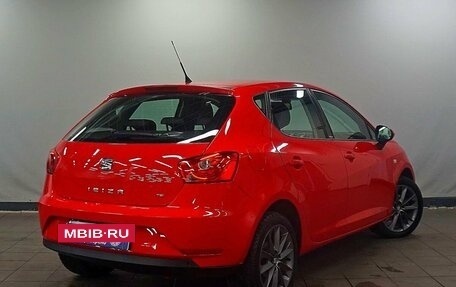 SEAT Ibiza IV рестайлинг 2, 2014 год, 890 000 рублей, 5 фотография