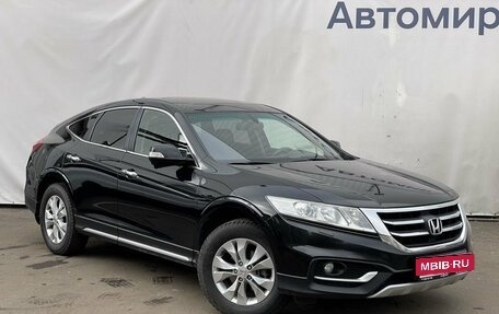 Honda Crosstour I рестайлинг, 2014 год, 1 990 000 рублей, 3 фотография