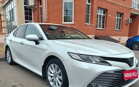 Toyota Camry, 2021 год, 3 340 000 рублей, 1 фотография