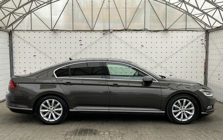 Volkswagen Passat B8 рестайлинг, 2017 год, 2 510 000 рублей, 9 фотография