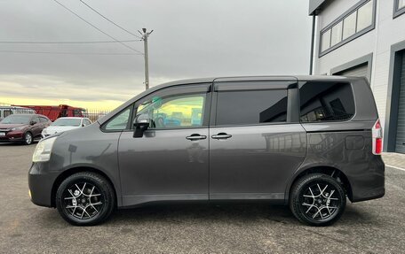 Toyota Noah III, 2008 год, 1 599 999 рублей, 3 фотография