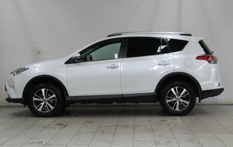 Toyota RAV4, 2018 год, 3 150 000 рублей, 8 фотография