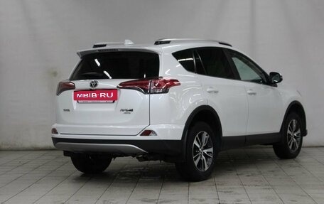 Toyota RAV4, 2018 год, 3 150 000 рублей, 5 фотография