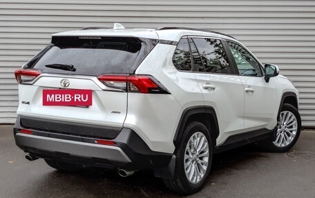 Toyota RAV4, 2020 год, 3 155 000 рублей, 5 фотография