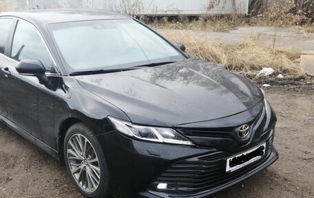 Toyota Camry, 2018 год, 2 660 000 рублей, 1 фотография