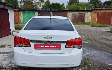 Chevrolet Cruze II, 2010 год, 830 000 рублей, 12 фотография