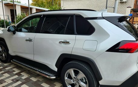 Toyota RAV4, 2020 год, 3 900 000 рублей, 7 фотография