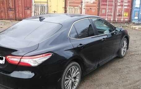 Toyota Camry, 2018 год, 2 660 000 рублей, 2 фотография