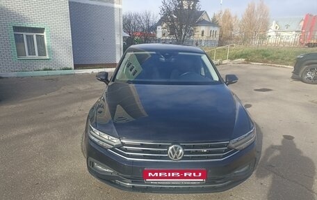 Volkswagen Passat B8 рестайлинг, 2019 год, 2 200 000 рублей, 5 фотография