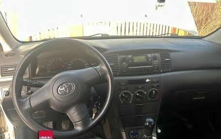 Toyota Corolla, 2005 год, 680 000 рублей, 7 фотография