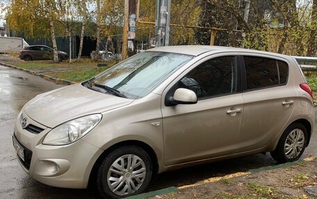 Hyundai i20 IB рестайлинг, 2010 год, 690 000 рублей, 2 фотография