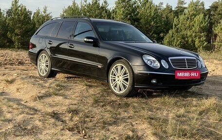 Mercedes-Benz E-Класс, 2005 год, 850 000 рублей, 10 фотография