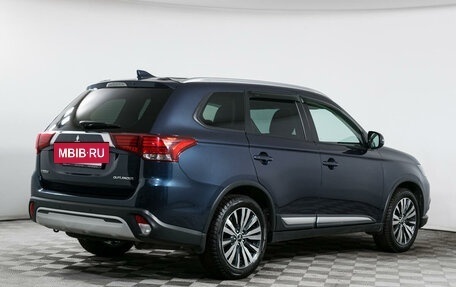 Mitsubishi Outlander III рестайлинг 3, 2019 год, 2 249 000 рублей, 5 фотография