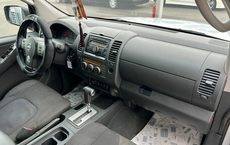 Nissan Navara (Frontier), 2007 год, 849 000 рублей, 10 фотография