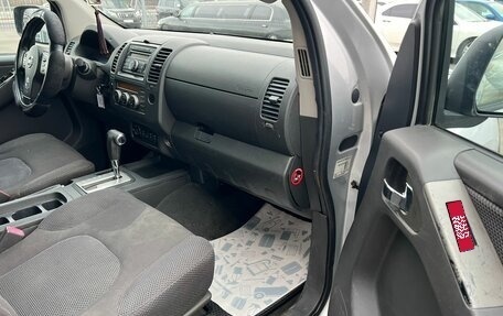 Nissan Navara (Frontier), 2007 год, 849 000 рублей, 9 фотография