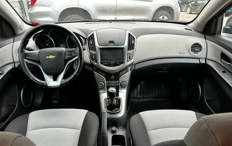 Chevrolet Cruze II, 2013 год, 900 000 рублей, 9 фотография