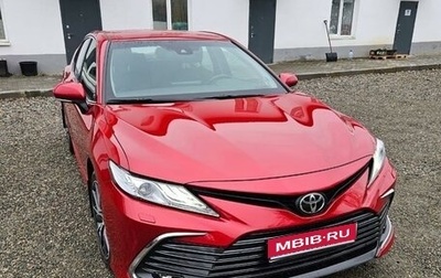 Toyota Camry, 2021 год, 3 350 000 рублей, 1 фотография