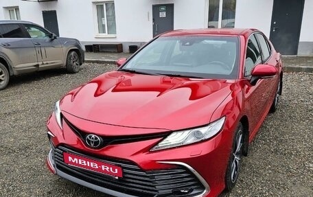 Toyota Camry, 2021 год, 3 350 000 рублей, 3 фотография