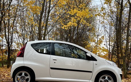 Peugeot 107 I рестайлинг, 2013 год, 690 000 рублей, 5 фотография