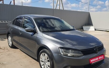 Volkswagen Jetta VI, 2012 год, 1 310 000 рублей, 4 фотография