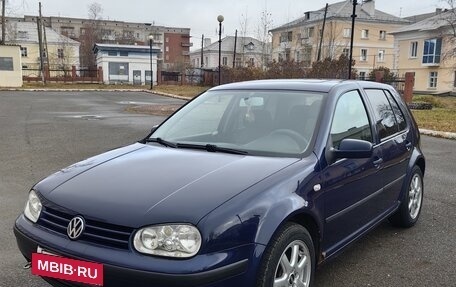 Volkswagen Golf IV, 2001 год, 300 000 рублей, 2 фотография