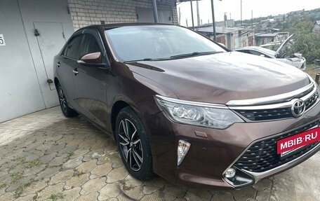 Toyota Camry, 2017 год, 2 650 000 рублей, 7 фотография