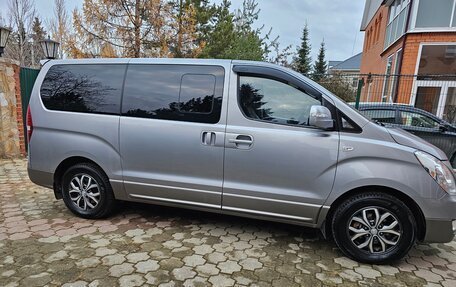 Hyundai H-1 II рестайлинг, 2016 год, 2 900 000 рублей, 5 фотография