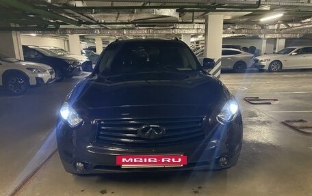 Infiniti FX II, 2012 год, 2 250 000 рублей, 9 фотография