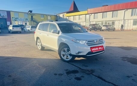 Toyota Highlander III, 2012 год, 2 200 000 рублей, 11 фотография