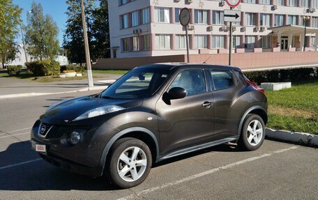 Nissan Juke II, 2013 год, 920 000 рублей, 23 фотография