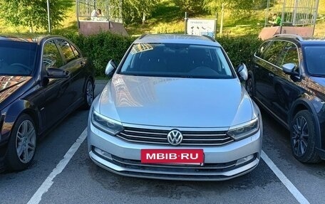 Volkswagen Passat B8 рестайлинг, 2018 год, 1 830 000 рублей, 2 фотография