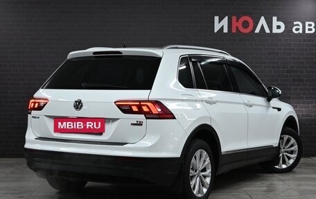 Volkswagen Tiguan II, 2018 год, 2 950 000 рублей, 7 фотография