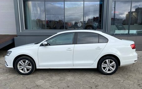 Volkswagen Jetta VI, 2018 год, 1 635 000 рублей, 2 фотография