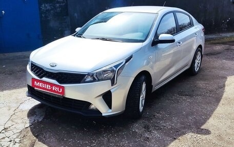 KIA Rio IV, 2021 год, 1 730 000 рублей, 6 фотография