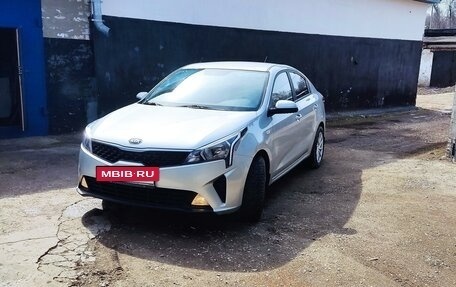 KIA Rio IV, 2021 год, 1 730 000 рублей, 3 фотография