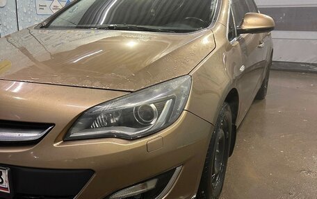 Opel Astra J, 2012 год, 1 080 000 рублей, 3 фотография