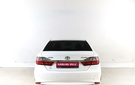 Toyota Camry, 2015 год, 2 359 000 рублей, 4 фотография