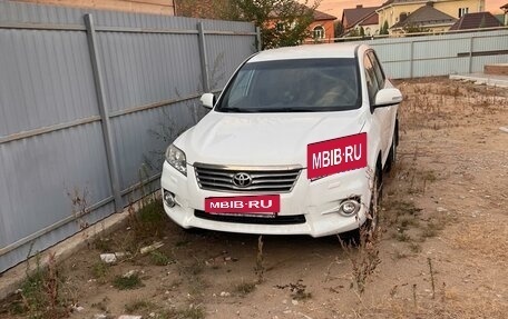 Toyota RAV4, 2011 год, 1 800 000 рублей, 2 фотография