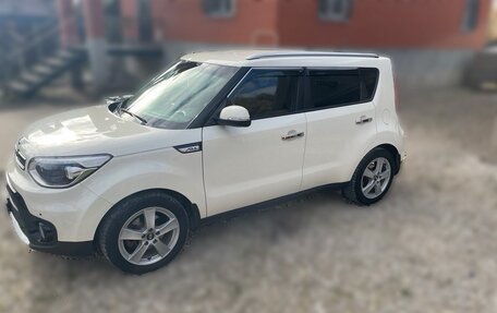 KIA Soul II рестайлинг, 2017 год, 4 фотография