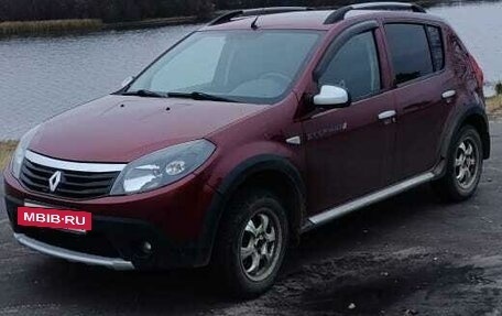 Renault Sandero I, 2012 год, 715 000 рублей, 2 фотография