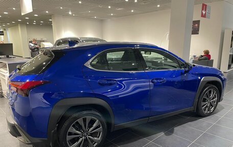 Lexus UX I, 2021 год, 3 900 000 рублей, 4 фотография