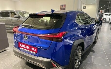 Lexus UX I, 2021 год, 3 900 000 рублей, 5 фотография