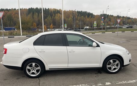 Volkswagen Jetta VI, 2008 год, 790 000 рублей, 7 фотография