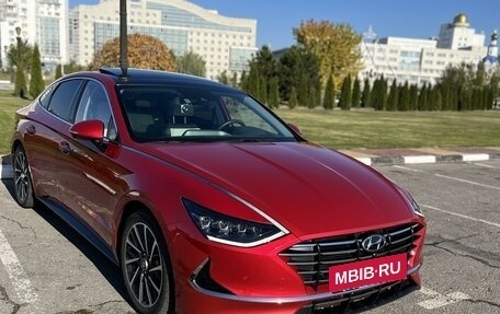 Hyundai Sonata VIII, 2019 год, 3 300 000 рублей, 2 фотография