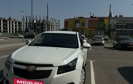 Chevrolet Cruze II, 2012 год, 599 999 рублей, 3 фотография