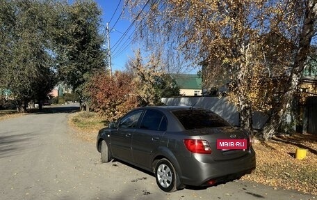 KIA Rio II, 2011 год, 630 000 рублей, 2 фотография