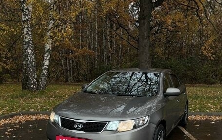 KIA Cerato III, 2010 год, 850 000 рублей, 2 фотография