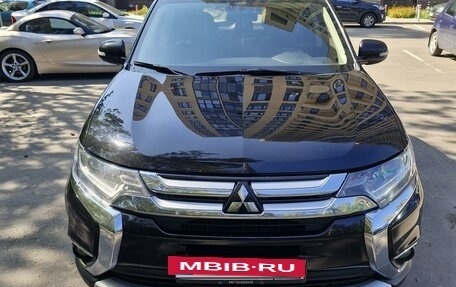 Mitsubishi Outlander III рестайлинг 3, 2016 год, 1 750 000 рублей, 6 фотография