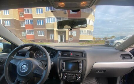 Volkswagen Jetta VI, 2011 год, 1 000 000 рублей, 2 фотография