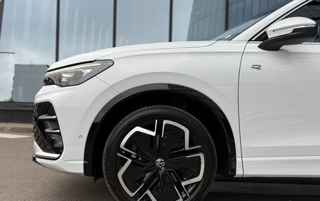 Volkswagen Tiguan, 2024 год, 5 990 000 рублей, 8 фотография